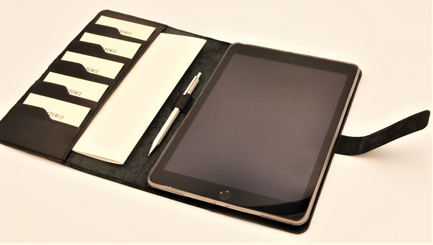 HERITAGE iPad Sleeve with Card Holders